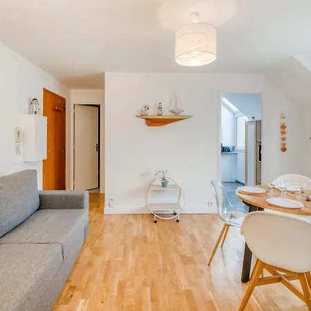 Apartment In A By The Sea Port-en-Bessin-Huppain