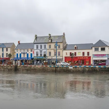 A Port-en-bessin Proche