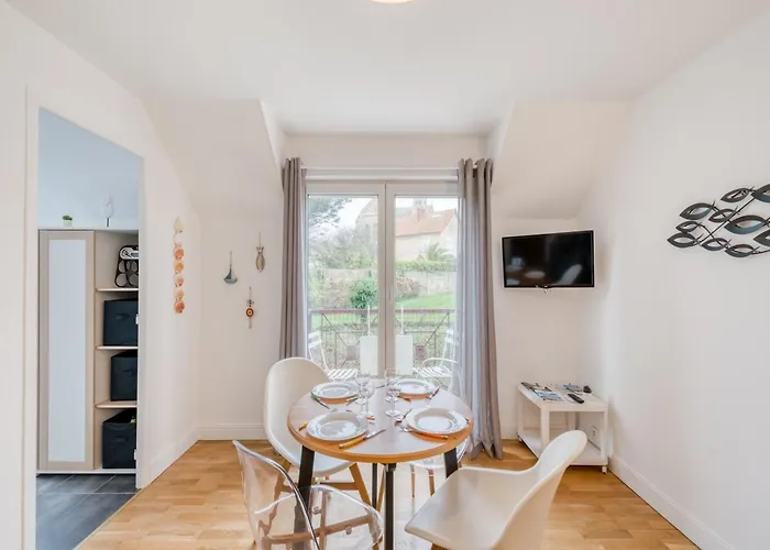 A Port-en-bessin Proche Apartmán *