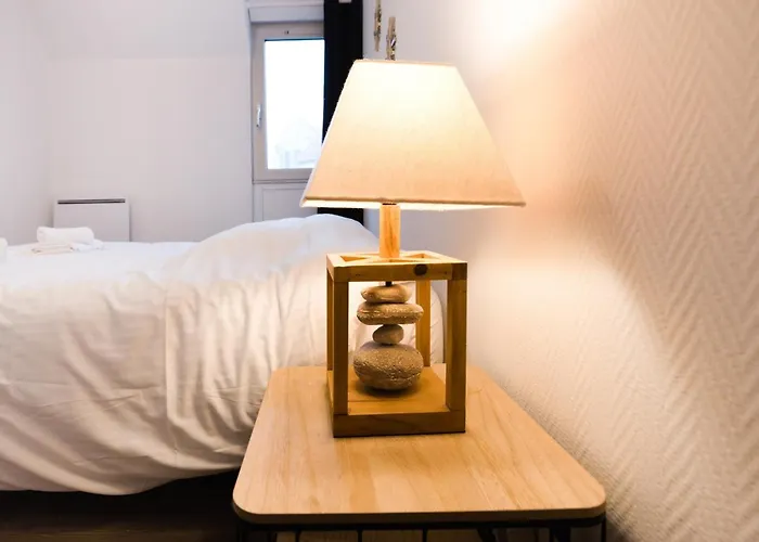 A Port-en-bessin Proche * Port-en-Bessin-Huppain