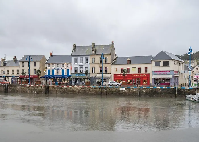 A Port-en-bessin Proche